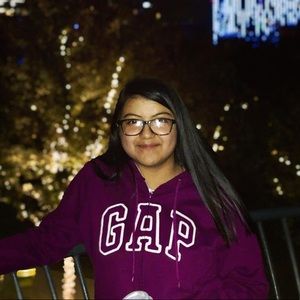 Meet your Posher, Abigail